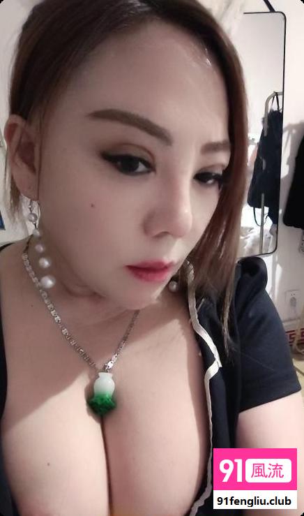 塘沽黑丝大奶妹子